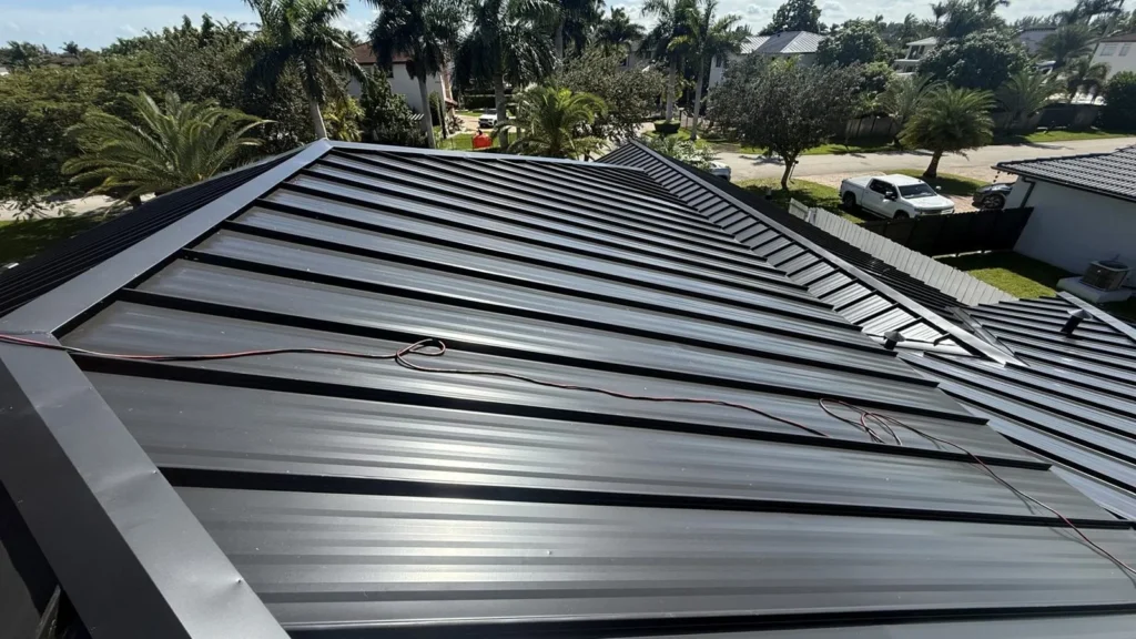 Techo de Metal en Cutler Bay en el sur de Florida - CV Quality Builders