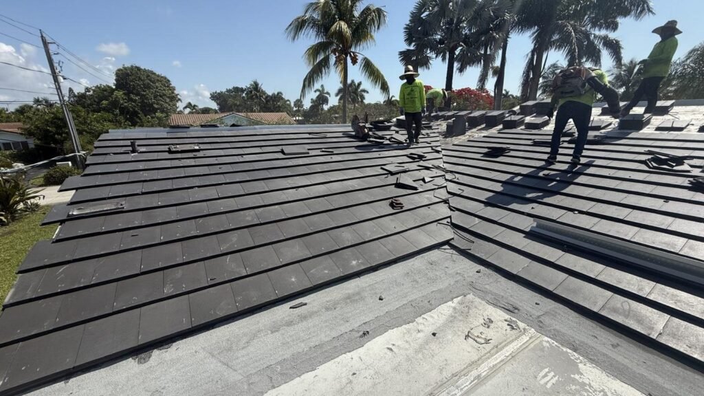 Techo de Teja Plana en Fort Lauderdale en el sur de Florida - CV Quality Builders